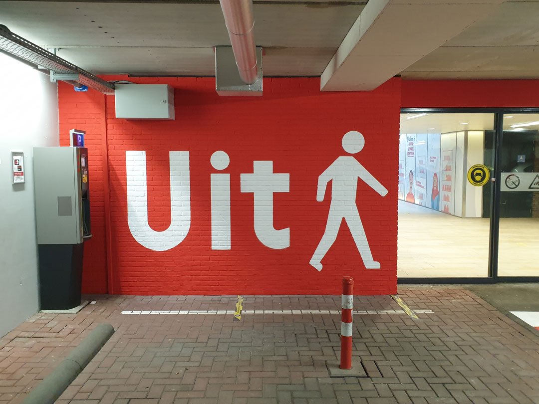uitgang markering belijning de bruin markering